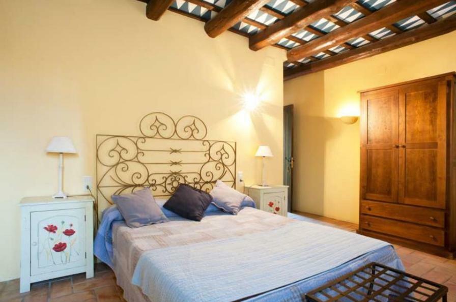 Hostal La Riera Torroella de Montgrí Esterno foto